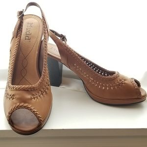 VINTAGE BROWN LEATHER SLINGBACK HEELS SIZE 7